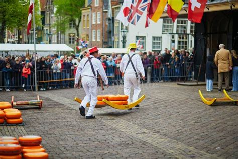 Alkmaar The Netherlands April Cheese Carriers Walking With