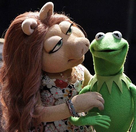 New Muppet Show Goes Adult With Kermit The Frog Split From Miss Piggy