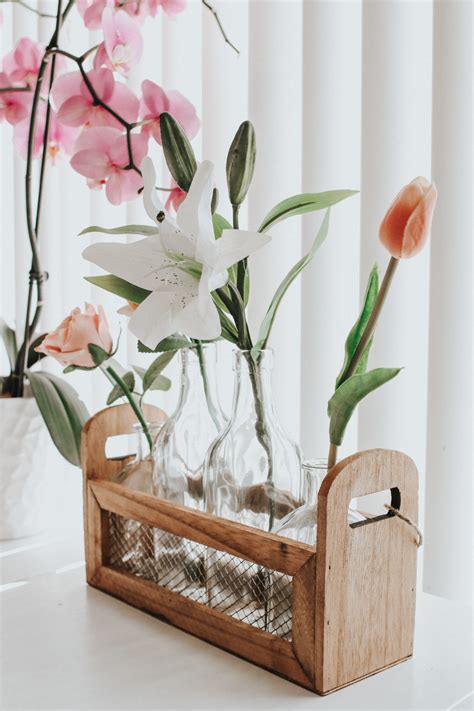 Spring Decor Inspiration: Farmhouse Accents – The Casual Free