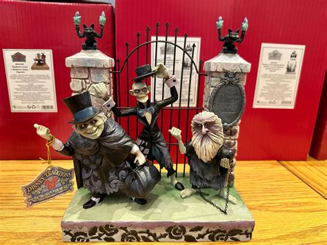 Check Out This Amazing Hitchhiking Ghosts Statue From The Art Of Disney