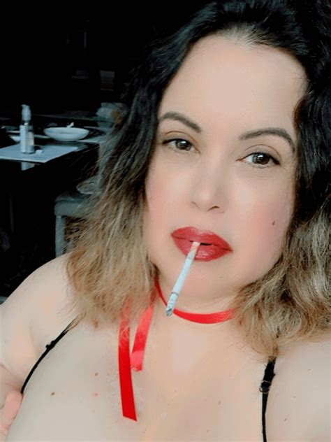 I Feel Sexy Every Time I Smoke With My Red Gloss Rsmokingwomen