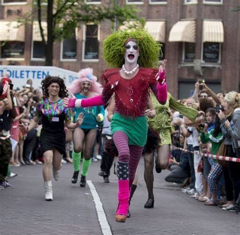 Amsterdam célèbre la gay pride