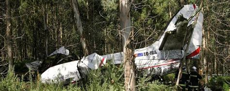 Dos Muertos Al Estrellarse Una Avioneta Cerca De Santiago Libertad