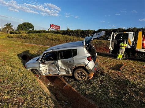 Acidente Em Rodovia De Artur Nogueira Deixa Duas Pessoas Feridas