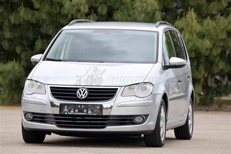 Volkswagen Touran 1 9 7 sjedista Cijena 6600 Crna Gora Nikšić