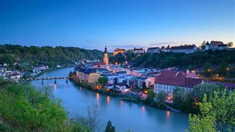 Burghausen Castle: Visit the longest castle in the world - Germany Travel