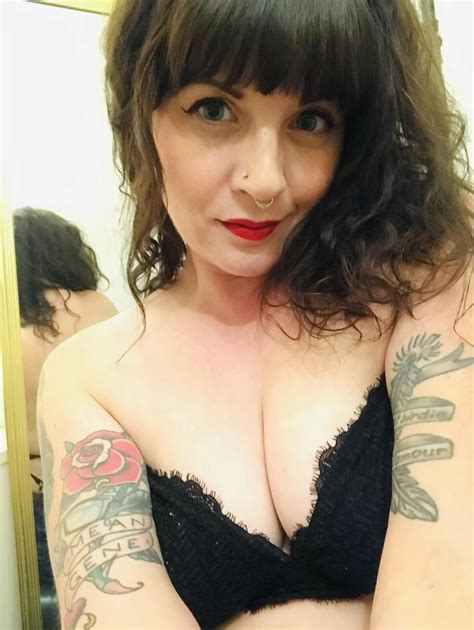 Some Is Better Than None Yeah Nudes Cleavage NUDE PICS ORG