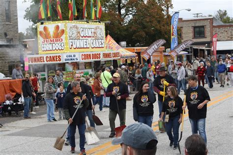 Turkey Trot Yellville By Rotary