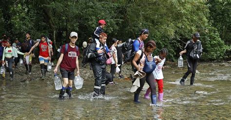 ASUMEN EL GRAN RIESGO Casi 500 mil migrantes han cruzado el Darién en