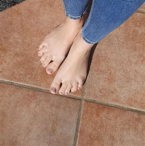 Sunshine Is Delicious Nudes Feet NSFW NUDE PICS ORG