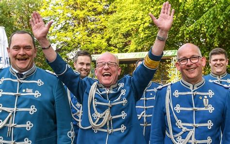 Blaue Husaren In Kempen Andreas Heisters Neuer Schützenkönig