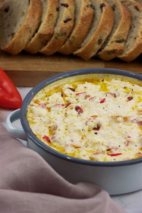 Greek Baked Feta Bougiourdi