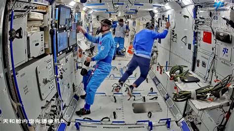 China S Shenzhou Crew Continues Experiments After Second Spacewalk