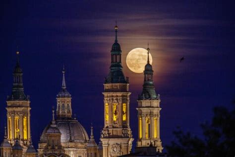 La Superluna Blu La Pi Grande Del Raro Spettacolo Da Non Perdere