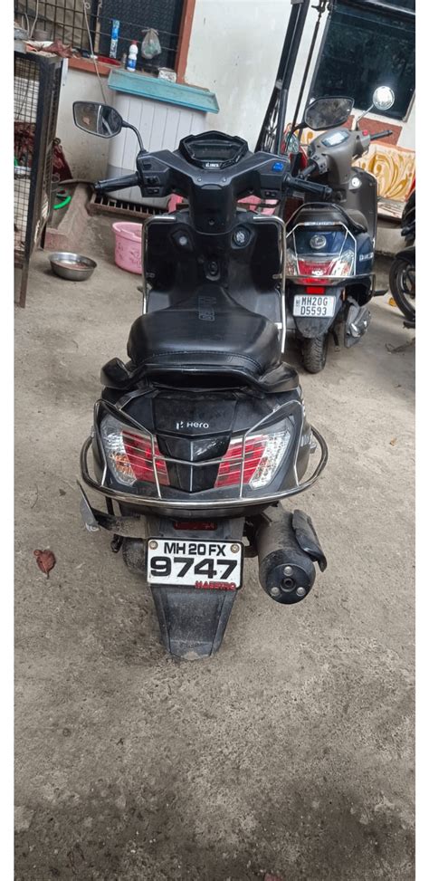 Maestro Edge Top Model 2021 Purchased For 1 3 Lakhs Runup 2500 Kms