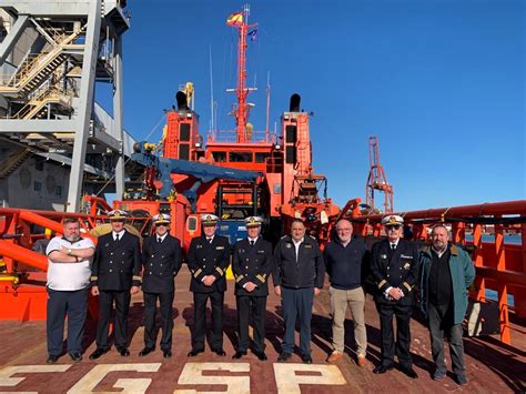 Visitas Al Centro De Control De Salvamento Maritimo Y Buque Punta