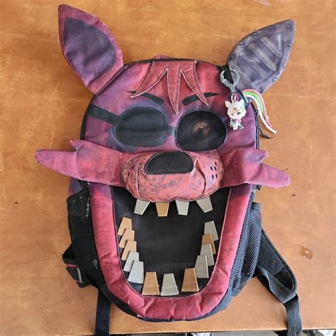FIVE NIGHTS AT Freddys FNAF Foxy Big Face Hot Topic Exclusive Backpack PicClick UK