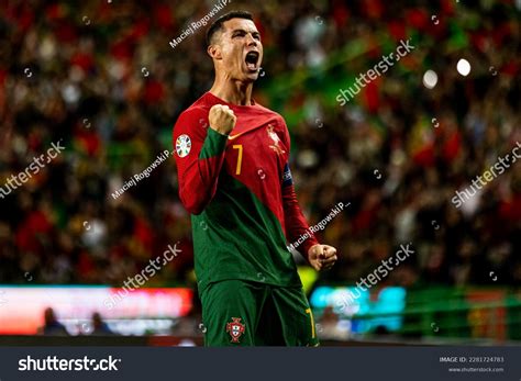 Cristiano Ronaldo: Over 13,136 Royalty-Free Licensable Stock Photos ...