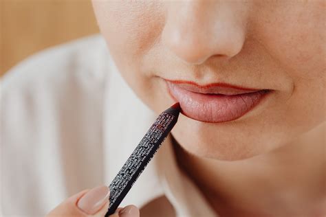 Trucos Para Conseguir Unos Labios M S Carnosos Y Naturales Sin B Tox