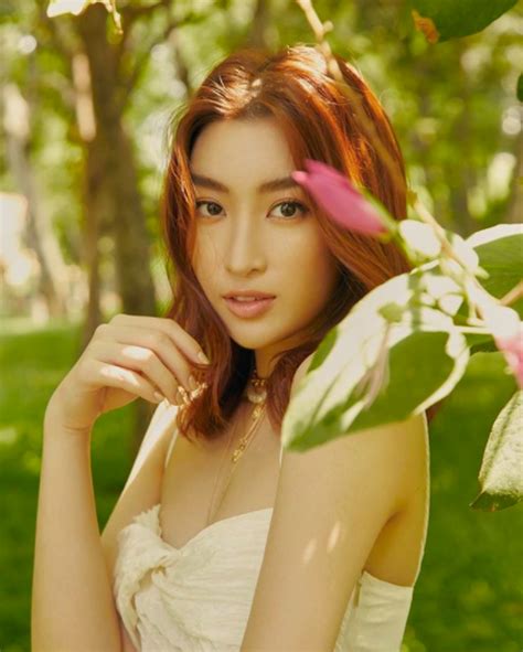 Đỗ Mỹ Linh gây sốt với bộ ảnh bikini khoe body cực hot