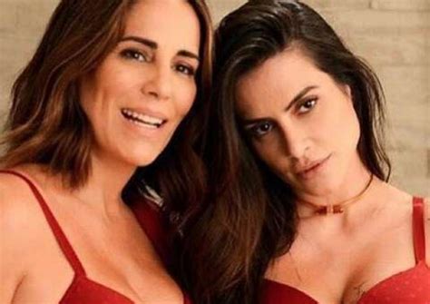 Glória Pires e Cleo posam de lingerie e deixam seguidores babando irmãs