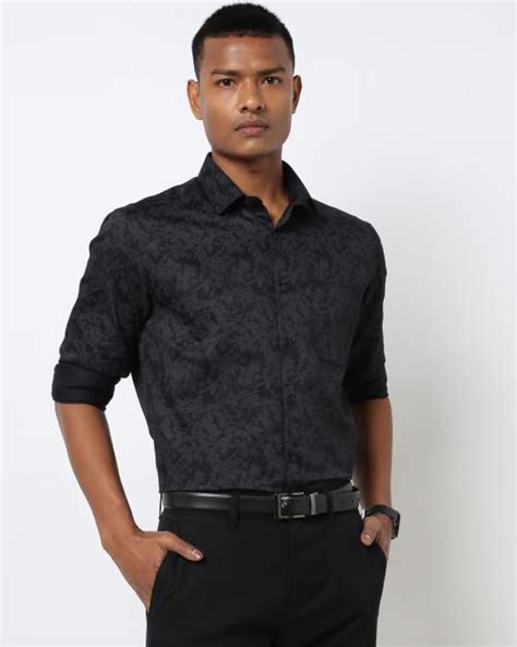 Buy Floral Print Slim Fit Shirt With Patch Pocket Online At Best Prices In India Jiomart