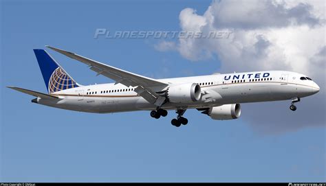 N United Airlines Boeing Dreamliner Photo By Omgcat Id