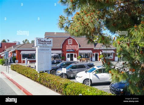 Famous Brentwood Country Market In Los Angeles Los Angeles