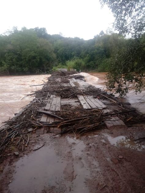 Fortes Chuvas Causam Danos Em Tr S Passos Observador Regional