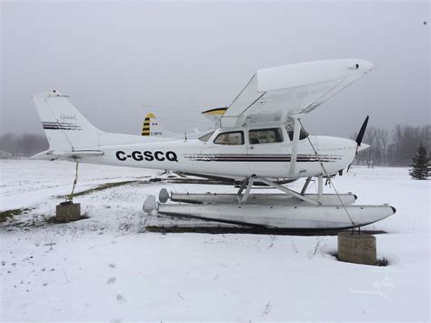 C Gscq 1977 Cessna 172 Skyhawk Floatplane On