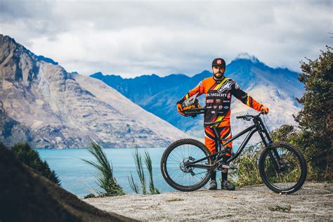 Fabien Cousiniés Polygon Collosus Dh9 Ultimate Bike Check Pinkbike