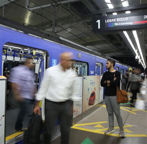 Aneka Cerita Dari Kereta Ratangga Topik Koran Tempo Co