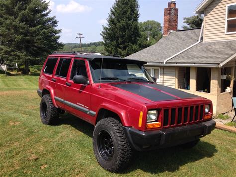 My 99 Xj Build With 2 Lift And 30 S Jeep Cherokee Pinterest Jeeps Jeep Cherokee Xj And