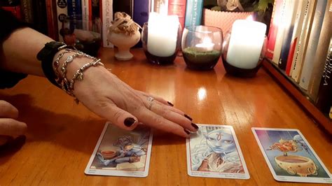 Alege O Carte De Tarot Si Afla Care Sunt Ranile Tale Sufletesti Pe Care