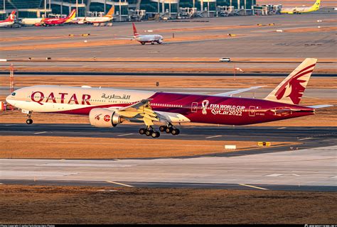 A7 BEC Qatar Airways Boeing 777 3DZER Photo By Junha Park Korea Aero