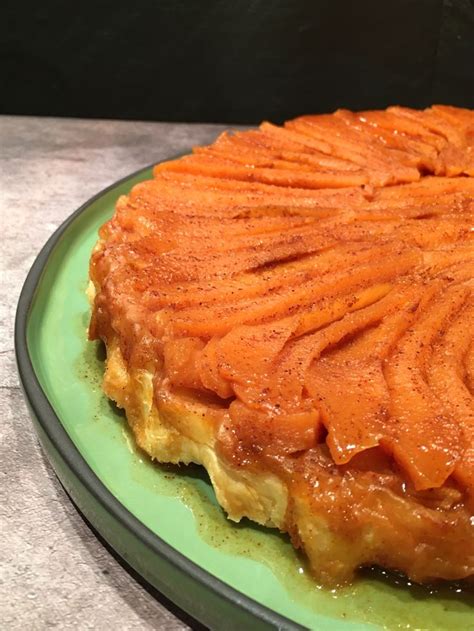 Tarte Tatin Aux Coings Et La Cannelle Apple Pie Food Desserts