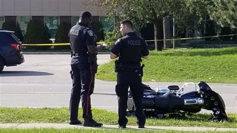 Male Motorcyclist Dead After Crash In Oakville Police Say Cbc News