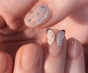 32 Examples Of Butterfly Nails For A Happy Manicure Nails