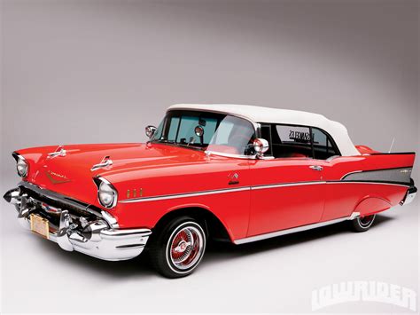 lrmp-1012-04-o-1957-chevy-bel-air-convertible-front-view2 - Lowrider