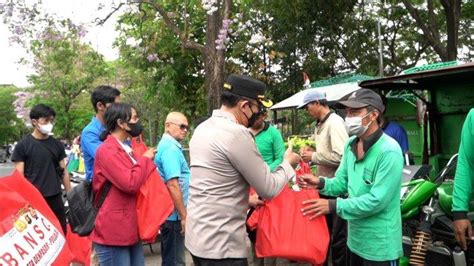 Kapolresta Hingga Mahasiswa Bagikan Sembako Hmi Denpasar Demo Tolak