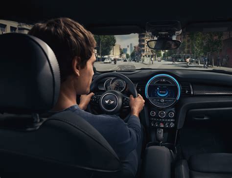 Amazon Alexa coming to all BMW and MINi cars in mid-2018