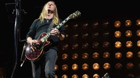 Alice In Chains Jerry Cantrell Releases Two Signature Guitars With