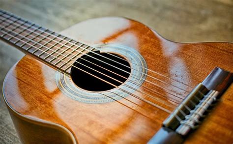 Acoustic Guitar Anatomy Explore Differences And Benefits Of The 3 Main Types Acoustic Gold