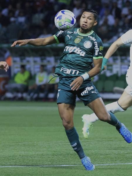 Palmeiras estreia no Paulistão Rony no lugar de Endrick veja escalação