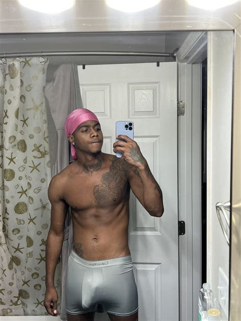 Want To Be A GlobalBro On Twitter After The Gym Daddy Be Horny Af Https T Co QgfwJva A
