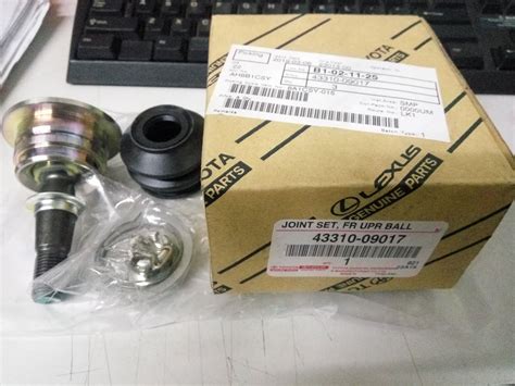 Ball Joint Atas Toyota Innova Fortuner Hilux Sukucadang Original