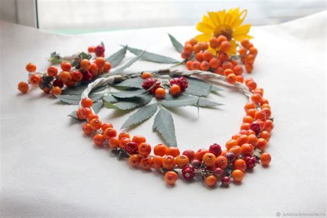 Поделка бусы из рябины - фото и картинки: 76 штук