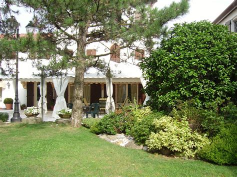 Location cerimonie con piscina Padova, villa con piscina e parco ...