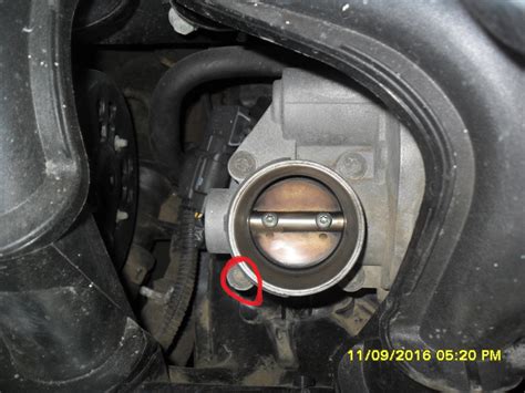 Чистка дроселя, тьфу датчика МАР. — Volvo S40 (2G), 1,6 л, 2006 года ...
