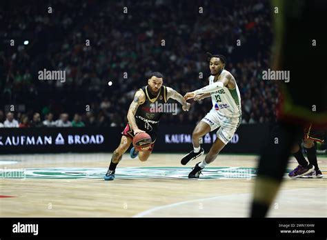 Mike JAMES 55 (Monaco) Juhann BEGARIN 23 (Nanterre) during the French